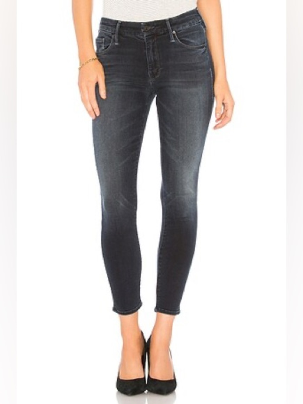 MOTHER The High Waisted Looker Ankle Fray Jeans in "Last Call" – Size 26